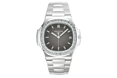 Patek Philippe - Nautilus - 5711/11p - Platinum Baguette