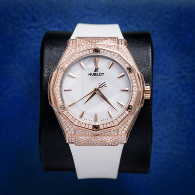 Hublot Classic Fusion Orlinski 18kr Factory Diamonds [550.os.2200.rw.1604.orl20] - Wc