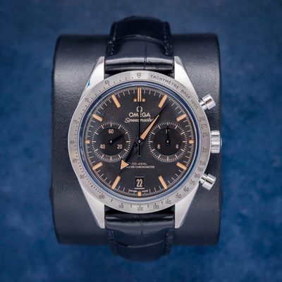 Omega Speedmaster Moonwatch 