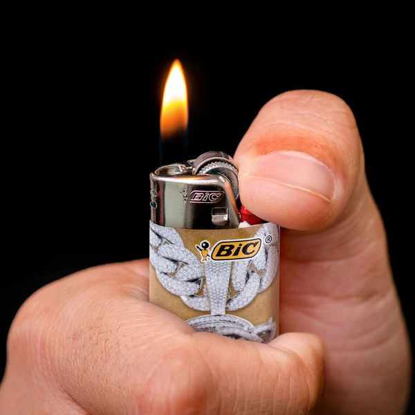 Icebox Set Of 3 Bic Lighters 