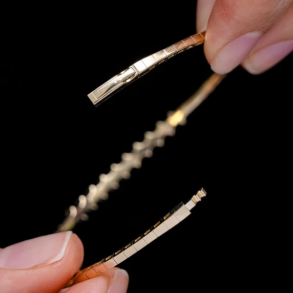 Angled Baguette Diamond Bangle Bracelet 14k Solid Gold 1.00ctw