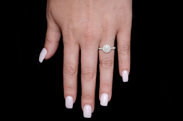 0.75ct Solitaire Round - Halo - Diamond Engagement Ring - All Natural