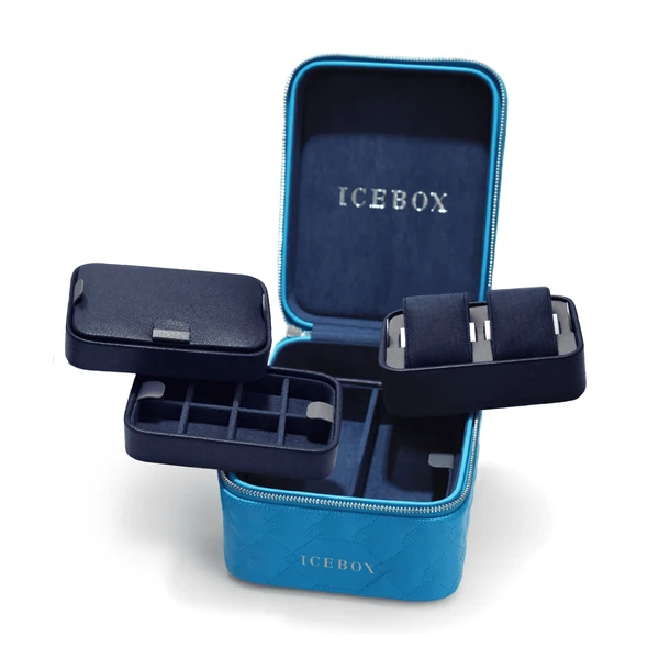 Icebox Leather World Travelers Case Medium