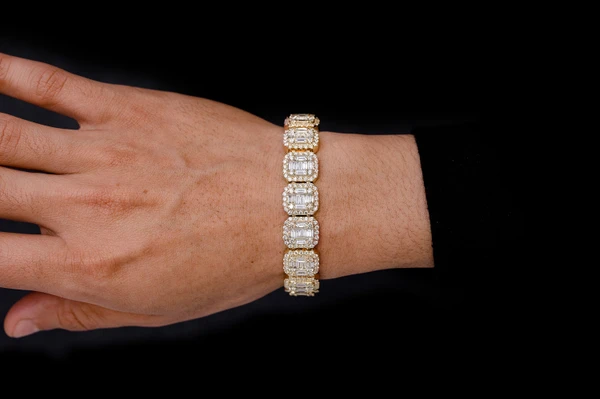 Baguette Raised Rectangular Link Bracelet 14k   19.00ctw