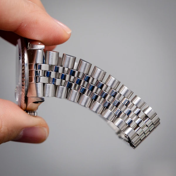 Rolex Datejust 36MM (16220) Steel - Jubilee Bracelet - 1991 Production - Watch & Box