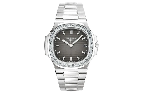Patek Philippe - Nautilus - 5711/11p - Platinum Baguette