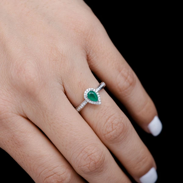 Pear Emerald Gemstone And Diamond Halo Ring 14k Solid Gold 0.50ctw