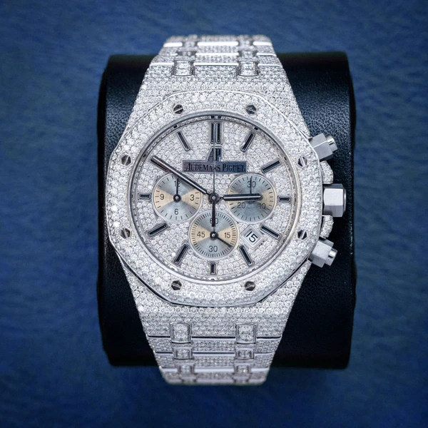 Audemars Piguet Royal Oak Ss 18.48ctw Fg/vs Chrono White Dial - Nc