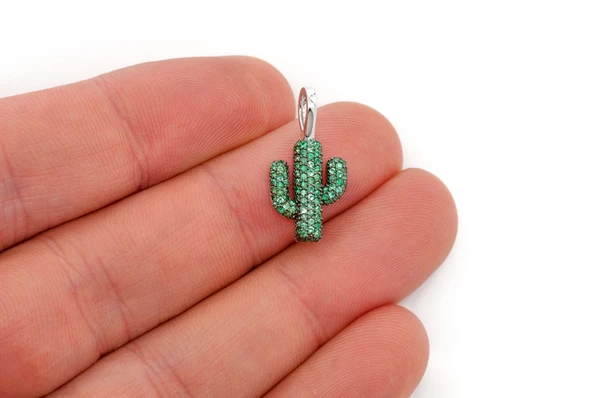 Green Cactus Emerald Pendant 14k Solid Gold 0.40ctw