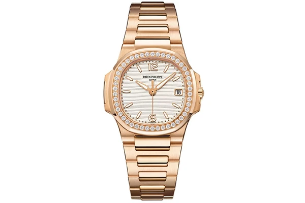 Patek Philippe - Nautilus - 7010/1r - Rose Gold