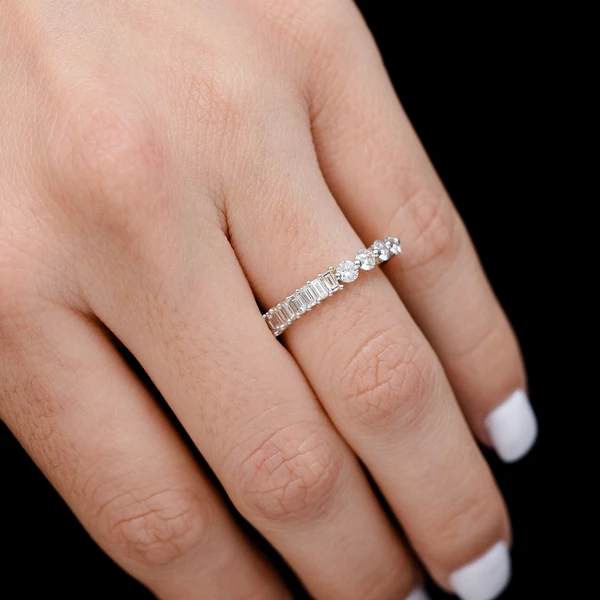 Single Row Half Baguette Half Round Diamond Ring 14k Solid Gold 0.90ctw