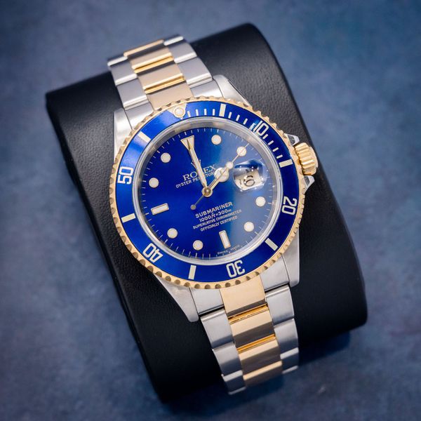 Rolex Submariner 40MM (16613 T) Steel & Yellow Gold - Blue Dial - Gold Thru Buckle - Watch & Box