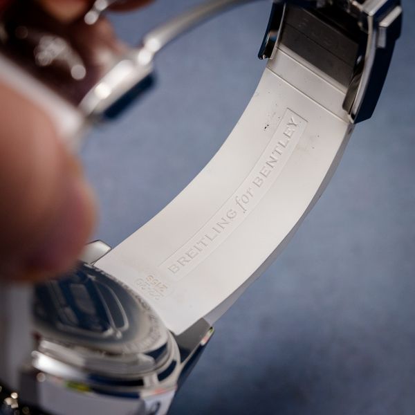Breitling Bentley 44MM (a13363) White Rubber Strap - Deployant Buckle - Watch & Cosc Paper (sw786)