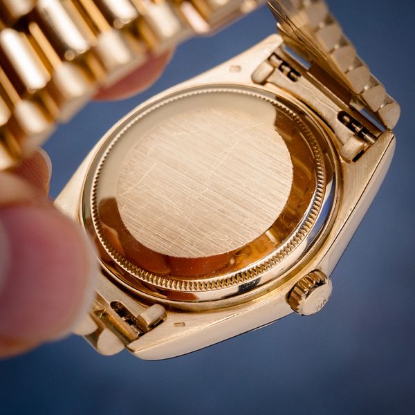 Rolex Day Date 36MM (18038) Yellow Gold Presidential - Champagne Stick Dial - Watch & Box