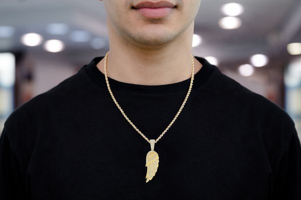 【wingbling】14k Elle Blue Diamond Necklace アンウンジン着用 14K YG Diamond Pendant - Etsy