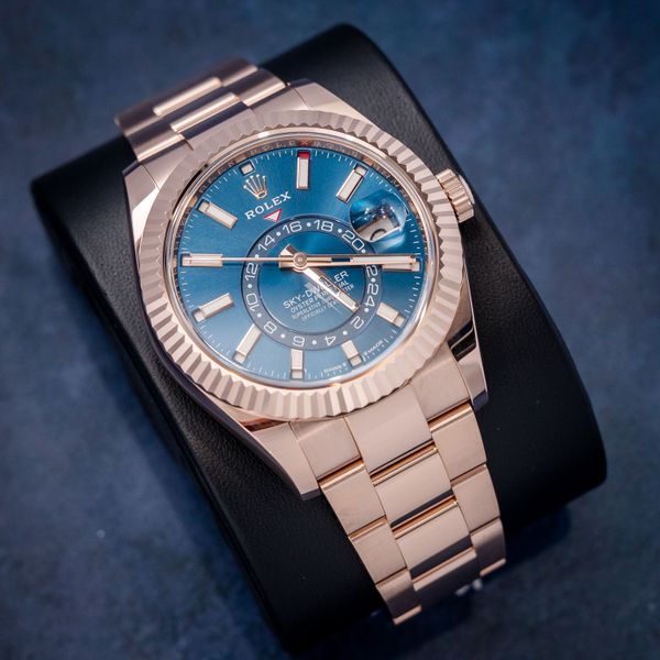 Rolex Sky Dweller 42MM (336935) - Rose Gold - Oyster Brac - Blue Dial - 2023 Card+WT & Box