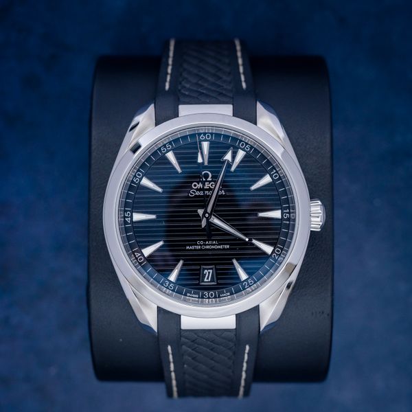 - Omega Seamaster Aqua Terra 41MM (220.12.41.21.01.001) Steel Black Rubber Strap - Watch & Box (sw508)