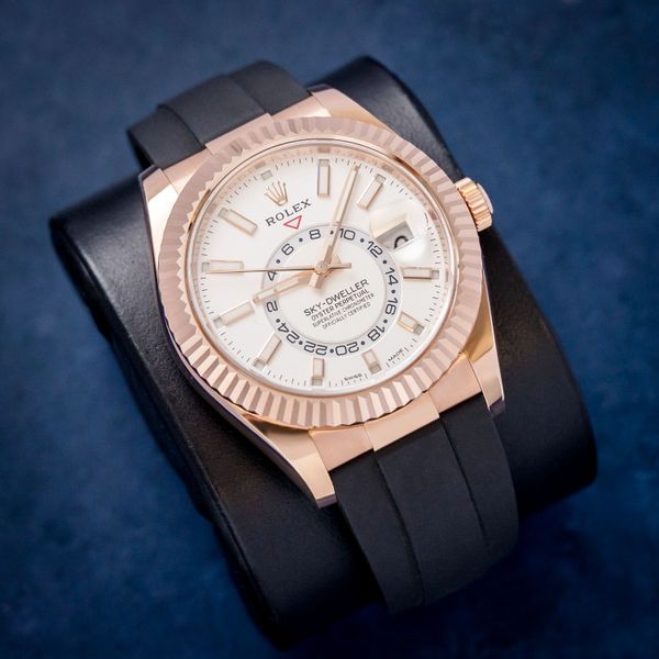 Rolex Sky Dweller 42MM (326235) Rose Gold - White Dial - Oysterflex 2021 Card+WT & Box (cl797)