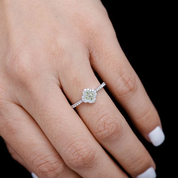 Clover Peridot Green And Diamond Cluster Halo Ring 14k Solid Gold 0.25ctw