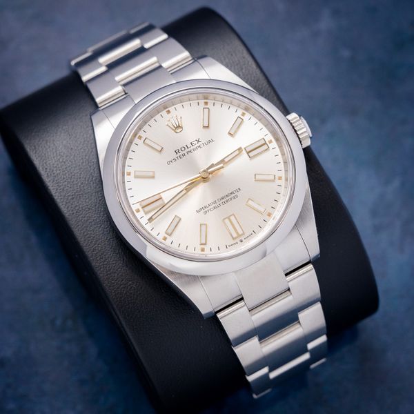 Rolex Oyster Perpetual 41MM - (134300) - Steel - Silver & Gold Index