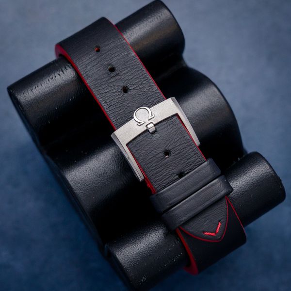 Omega Speedmaster Chronoscope Co-axial 43MM (329.30.43.51.02.002) Silver Dial, Black Leather, Watch & Box - (sw666)