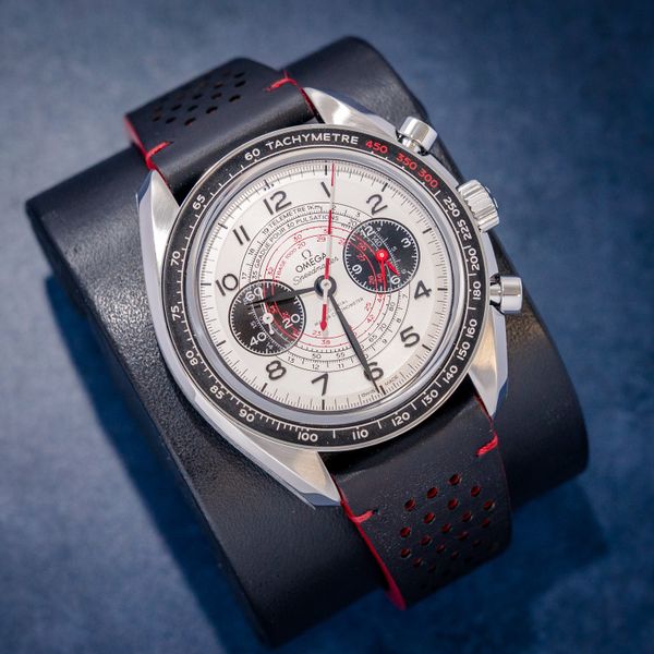Omega Speedmaster Chronoscope Co-axial 43MM (329.30.43.51.02.002) Silver Dial, Black Leather, Watch & Box - (sw666)