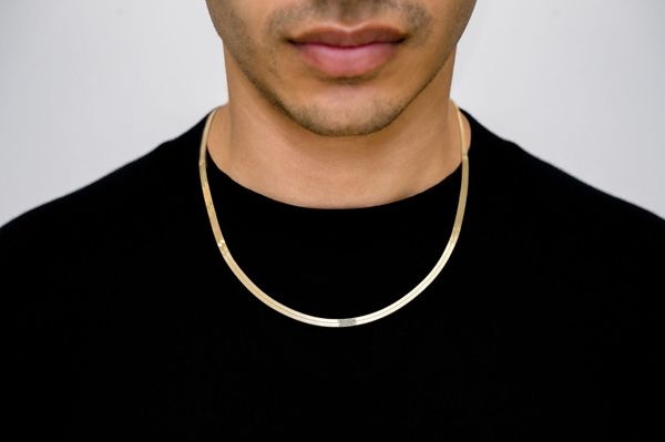 送料税込【King Ice】8mm Thick Herringbone Chain (2色) 国内発 8mm Thick Gold Herringbone Chain | Hip Hop Jewelry – King Ice