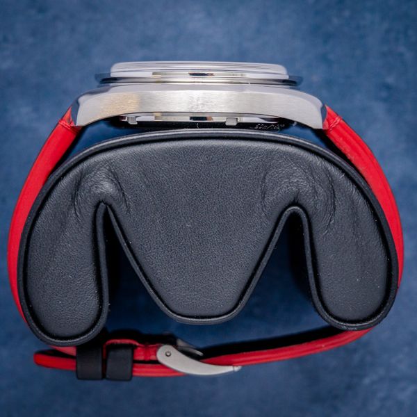 Omega Speedmaster Chronoscope Co-axial 43MM (329.30.43.51.02.002) Silver Dial, Black Leather, Watch & Box - (sw666)