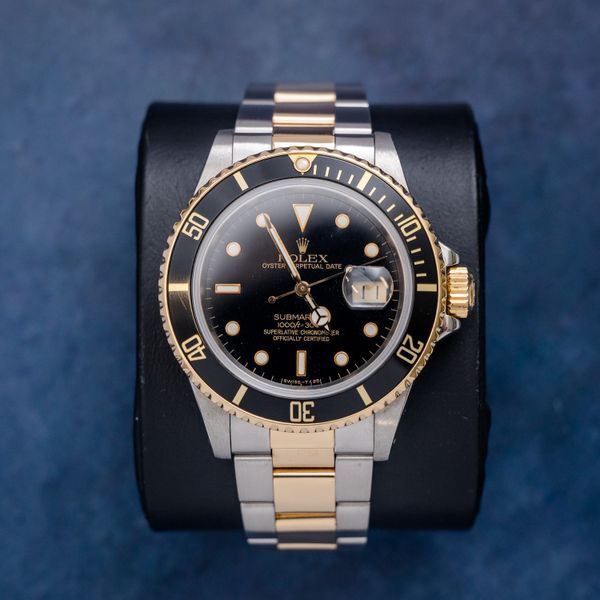 Rolex Submariner - Steel & Gold - Black Dial Bezel - No Card