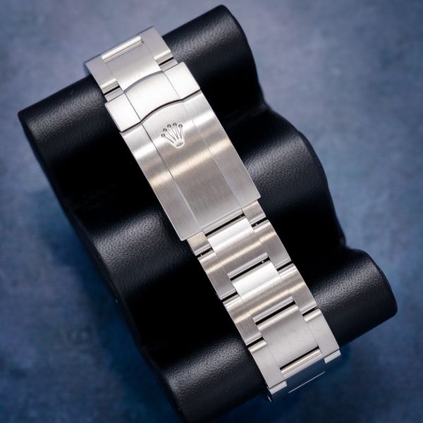 Rolex Oyster Perpetual 41MM - (134300) - Steel - Silver & Gold Index