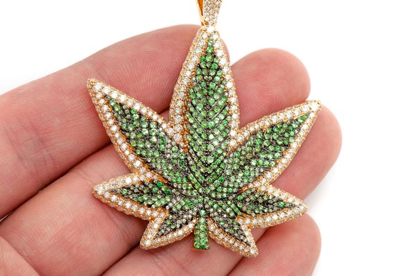 King Ice ☆ HIGH RISE CANNABIS LEAF NECKLACE High Rise Cannabis Leaf Necklace | Cannabis Jewelry – King Ice