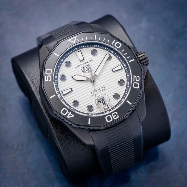 Tag Heuer Aquaracer Professional 300 - 43MM Date Automatic Black Dlc - Undated Card (sw1102)