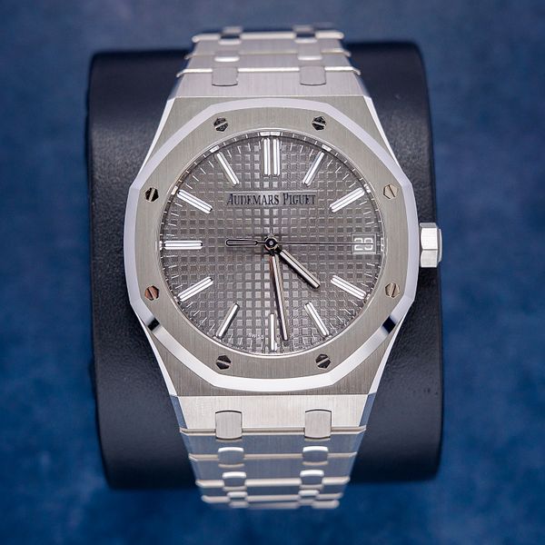 Sold - Audemars Piguet - Royal Oak Steel (15500st.OO.1220st.02) - Charcoal Waffle Dial - Card & Box (sw616)