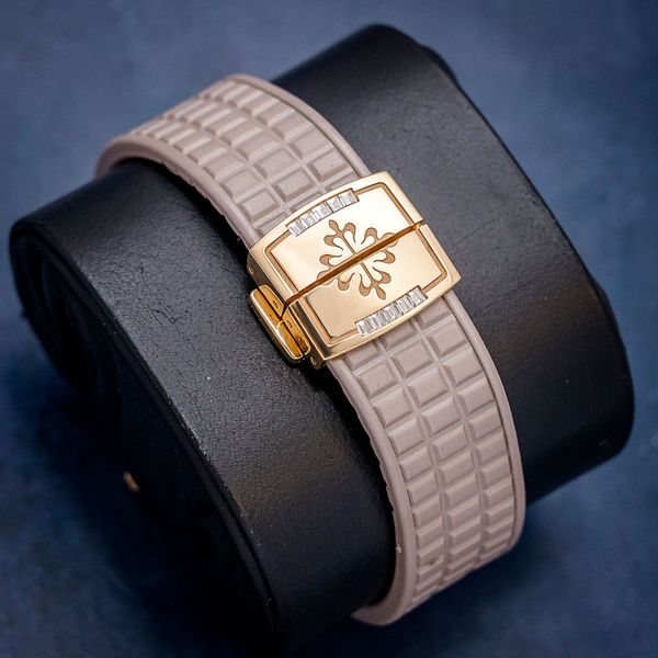 Patek Philippe 35.6MM (5072R-001) Rose Gold - Diamond Baguette