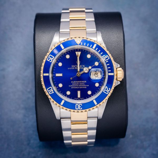 Rolex Submariner 40MM (16613 T) Steel & Yellow Gold - Blue Dial - Gold Thru Buckle - Watch & Box