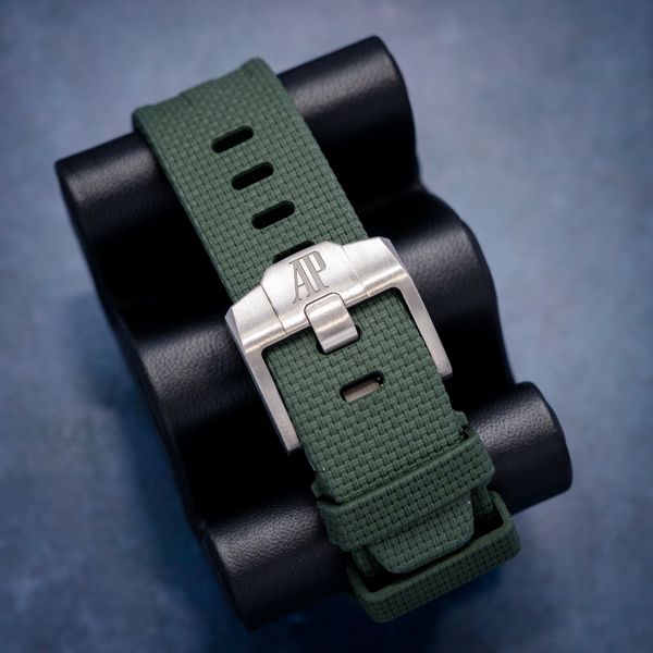 Audemars Piguet Royal Oak Offshore 42MM (26238ti.OO.a056ca.01) - Green Dial - Watch, Box, Card