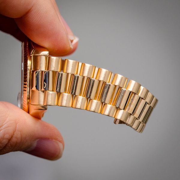 Rolex Day Date 36MM (18038) Yellow Gold Presidential - Champagne Stick Dial - Watch & Box