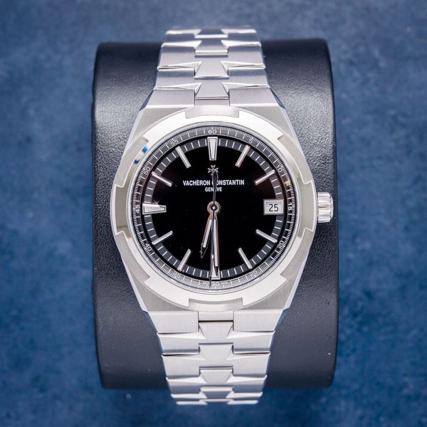 Sold - Vacheron & Constantin (4520v/210A-B483) - 2025 Card & Box - (sw900)