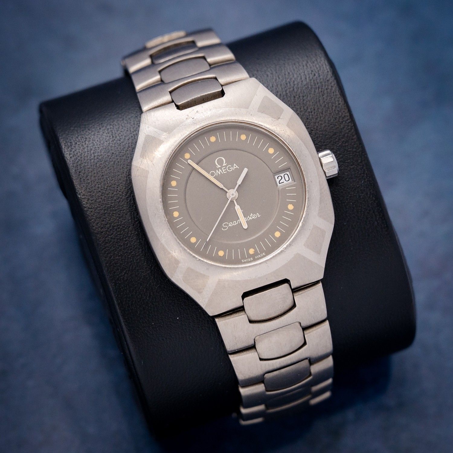 Omega Seamaster Titane Quartz 120m - Watch Only