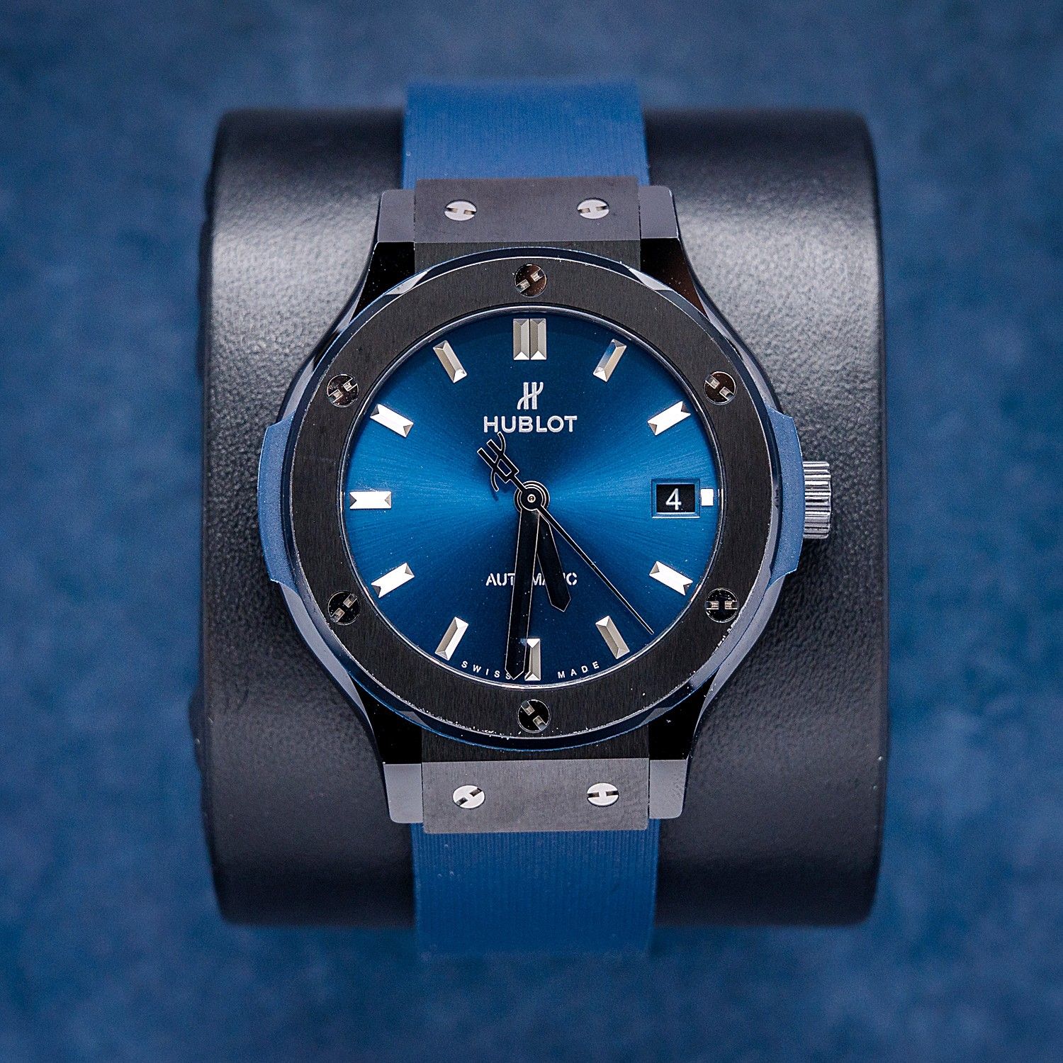 Hublot Classic Fusion 38MM - (565.CM.7170.RX) - Ceramic Blue - Watch & Box