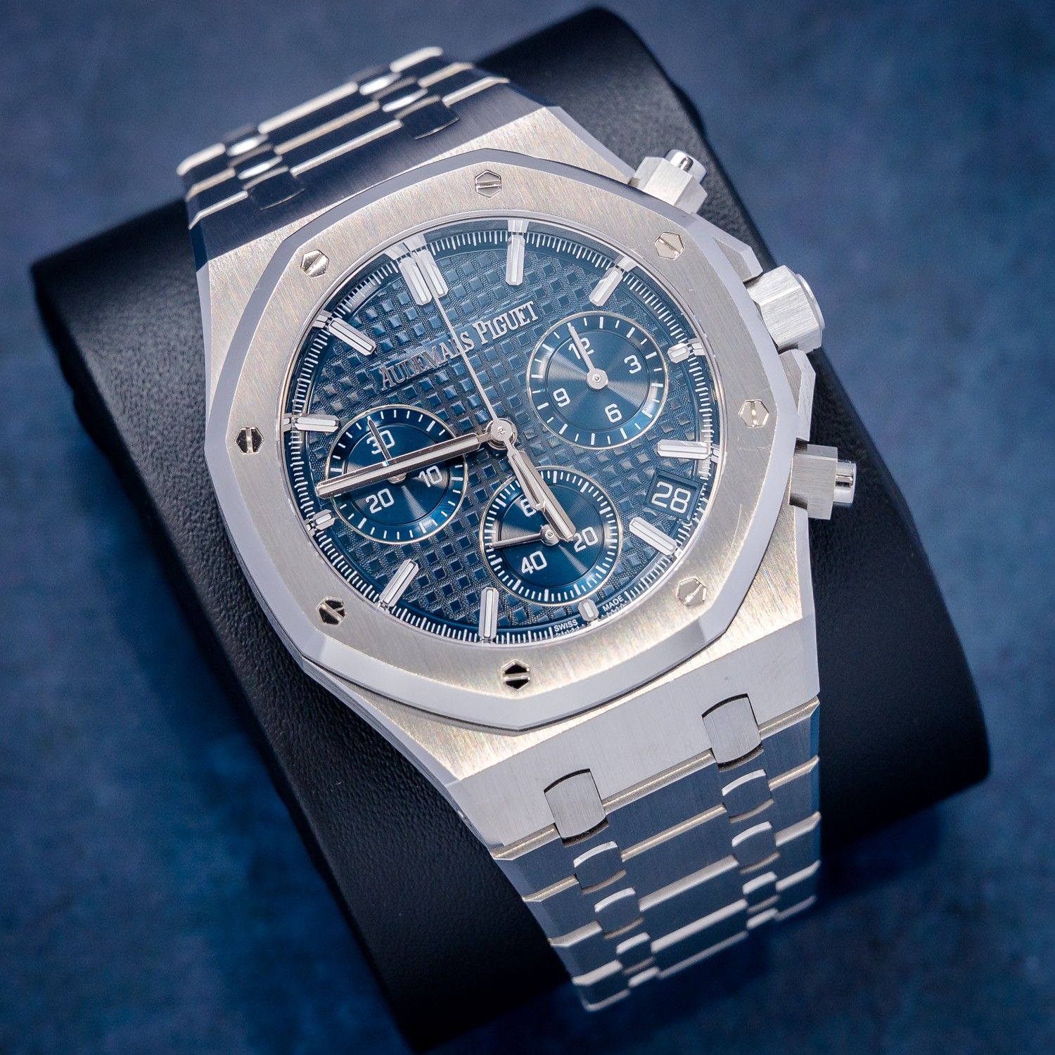 Audemars Piguet - Royal Oak Chrono (26240ST.OO.1320ST.05) - Steel - Blue Chrono