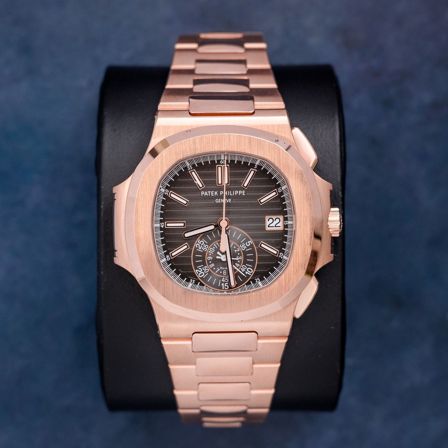 Patek Philippe Nautilus - (5980/1R-001) Rose Gold - Newer Buckle - 2022 Papers - Complete Set