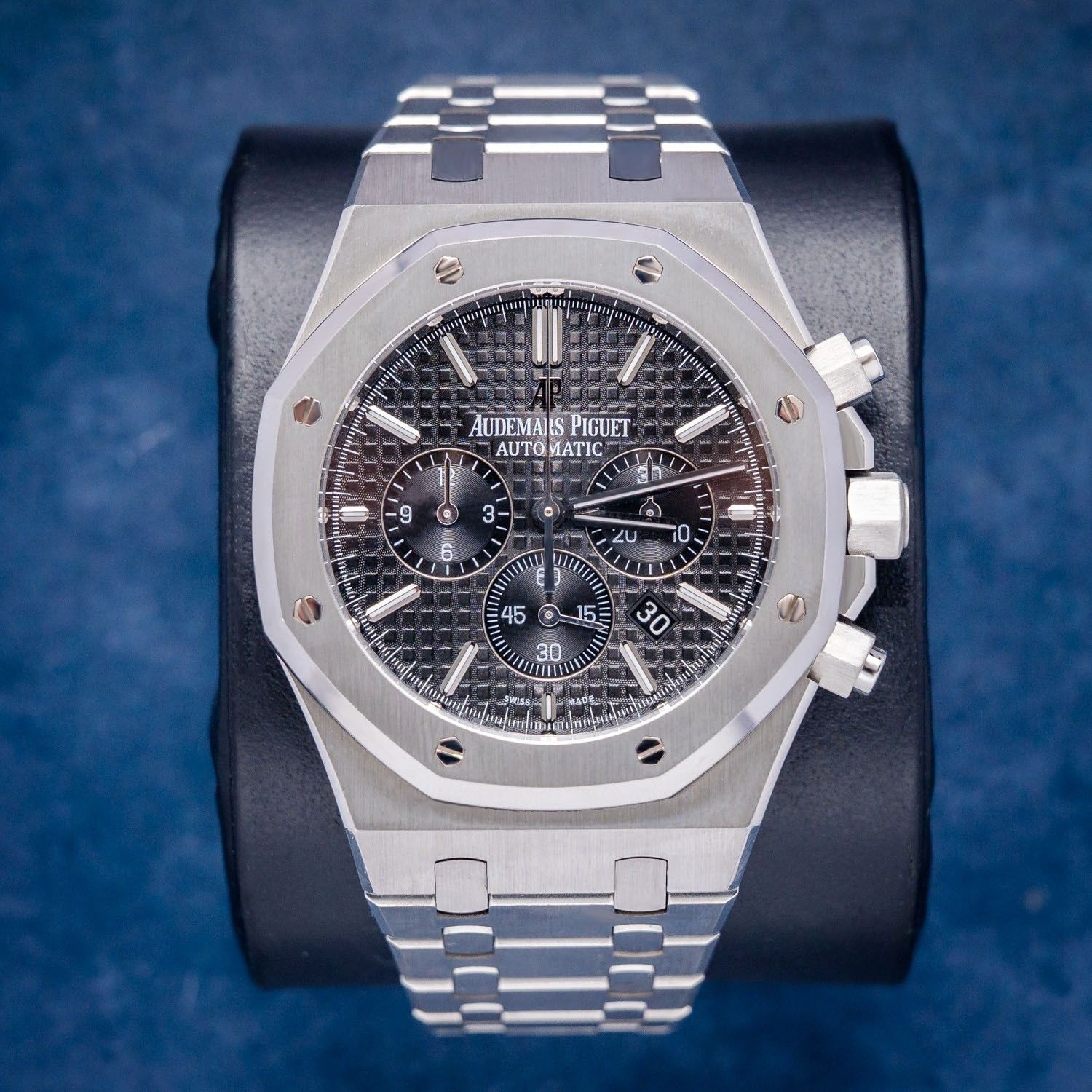 Audemars Piguet Royal Oak Chrono 41MM (26320ST.OO.1220ST.01) - Black Dial - Box & 2014 Booklet