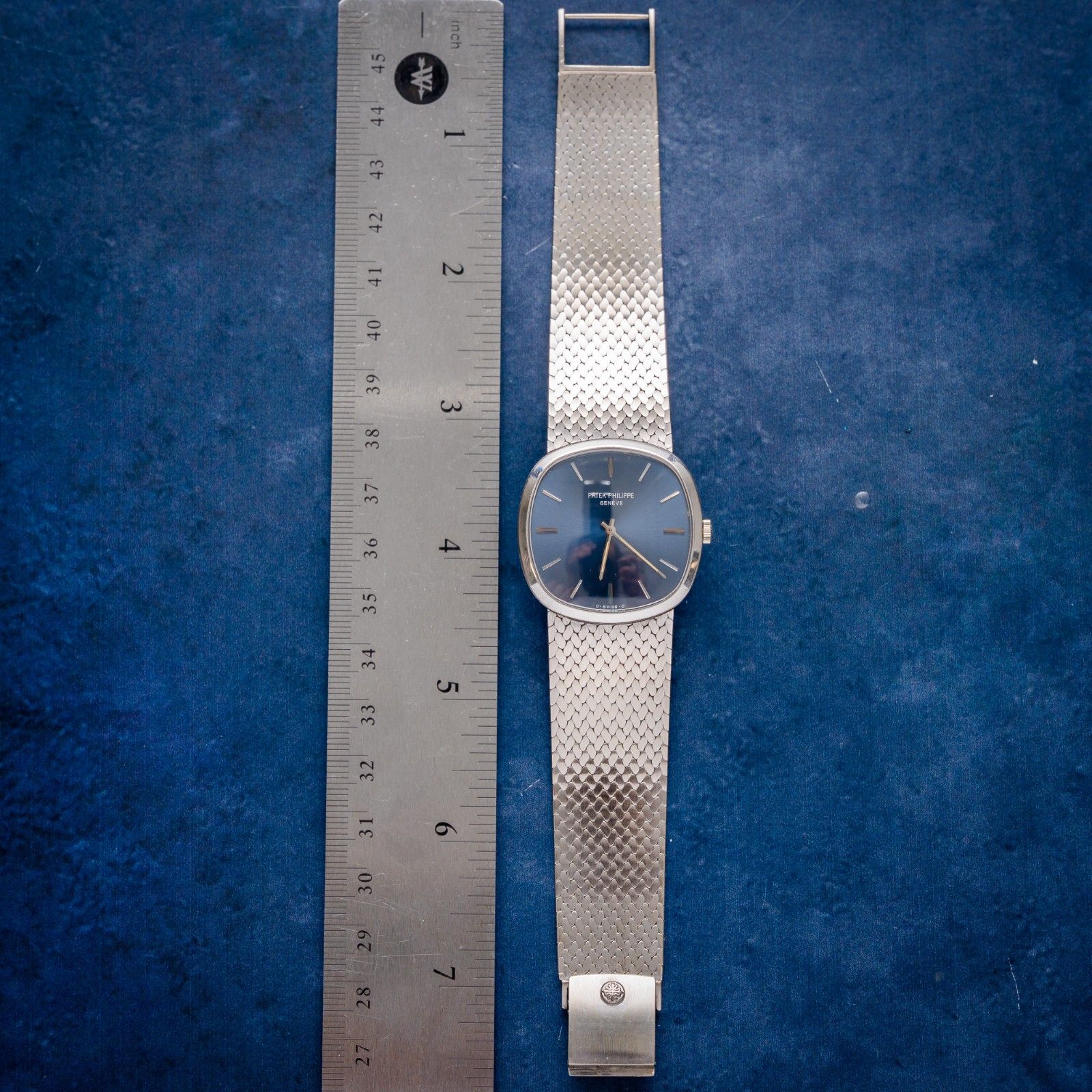 Patek Philippe Ellipse - 33MM - (REF. 3544) - 18k White Gold - Blue Dial - 114.24 Grams