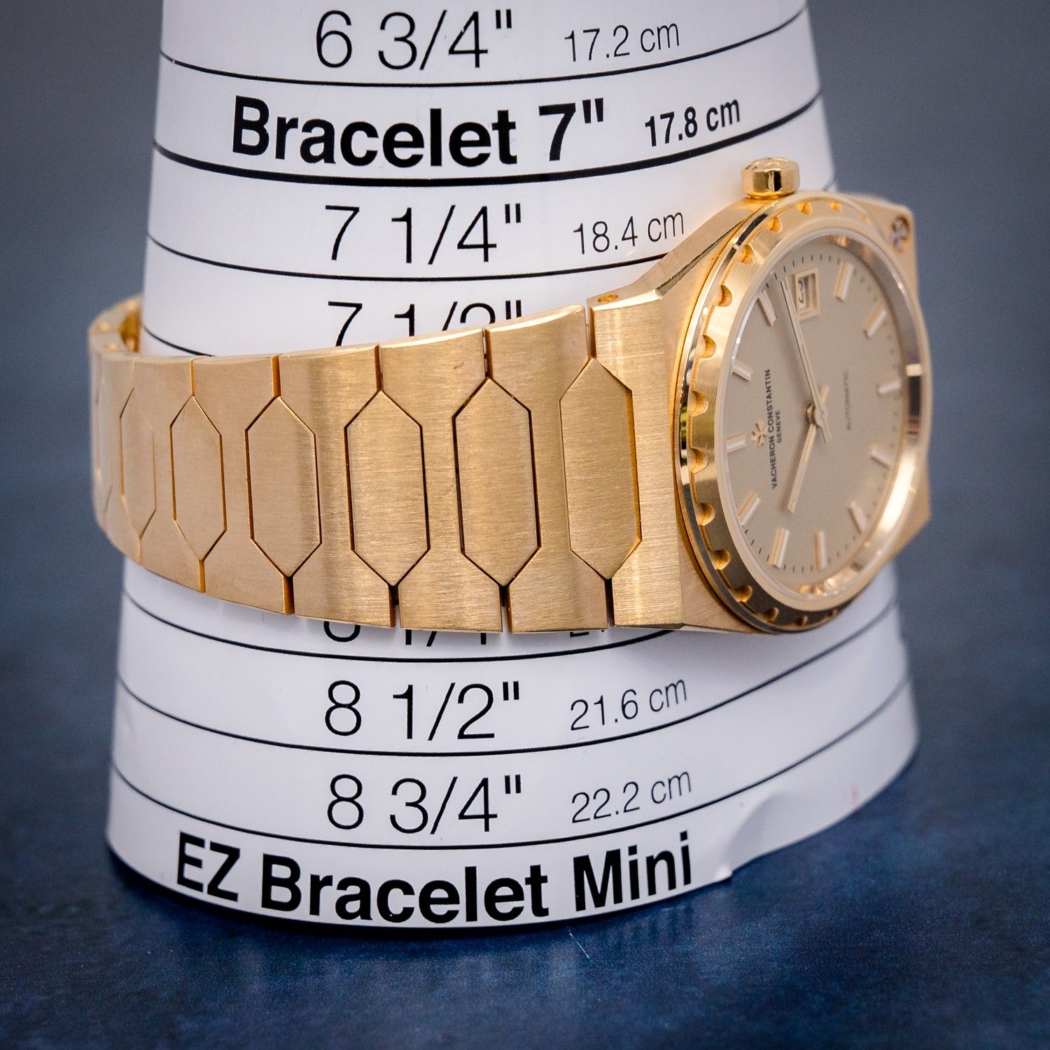 Vacheron Constantin Historiques 222 - 37MM (4200H/222J-B935) Yellow Gold - Complete 2023