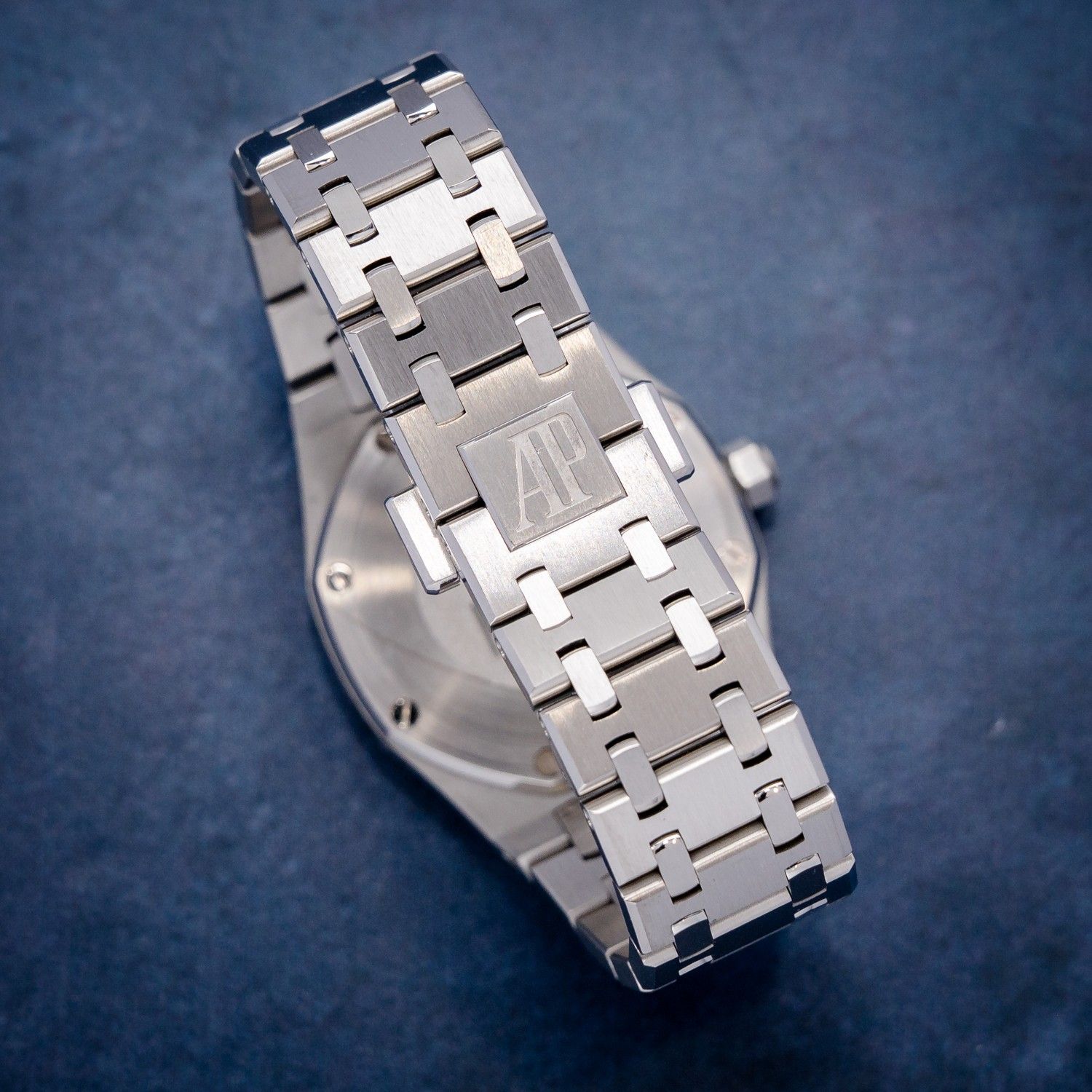 Audemars Piguet - Royal Oak Steel 33MM (67650ST) - Black Dial - Card & Box