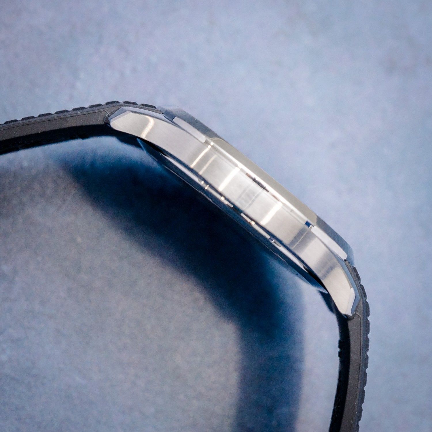 Patek Philippe Nautilus 5167a - Steel & Black Rubber Strap