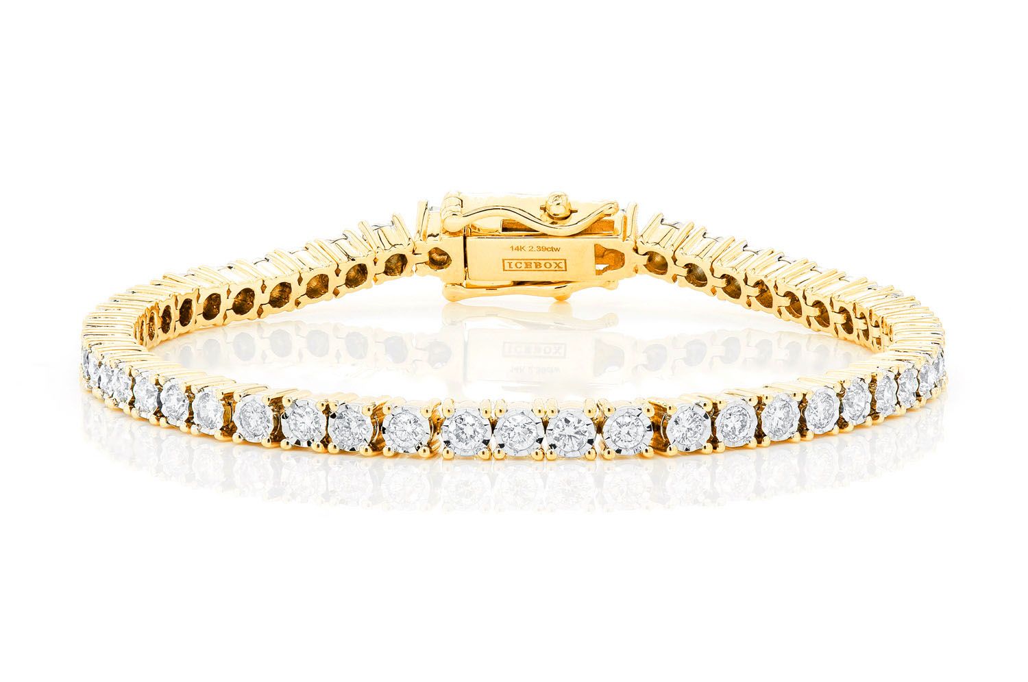 Video su Qual è Bracciali in acciaio inossidabile placcato oro moderno con texture artistica per l'uso quotidiano delle donne