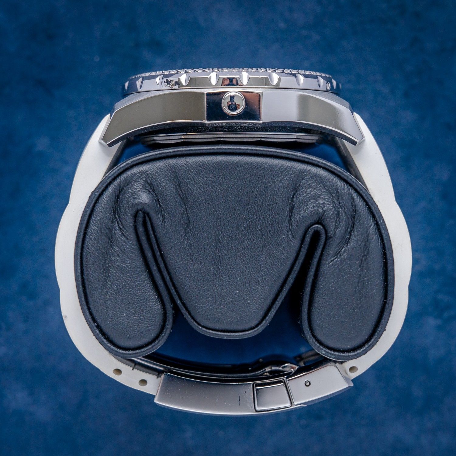 Breitling Bentley 44MM (A13363) White Rubber Strap - Deployant Buckle - Watch & Cosc Paper