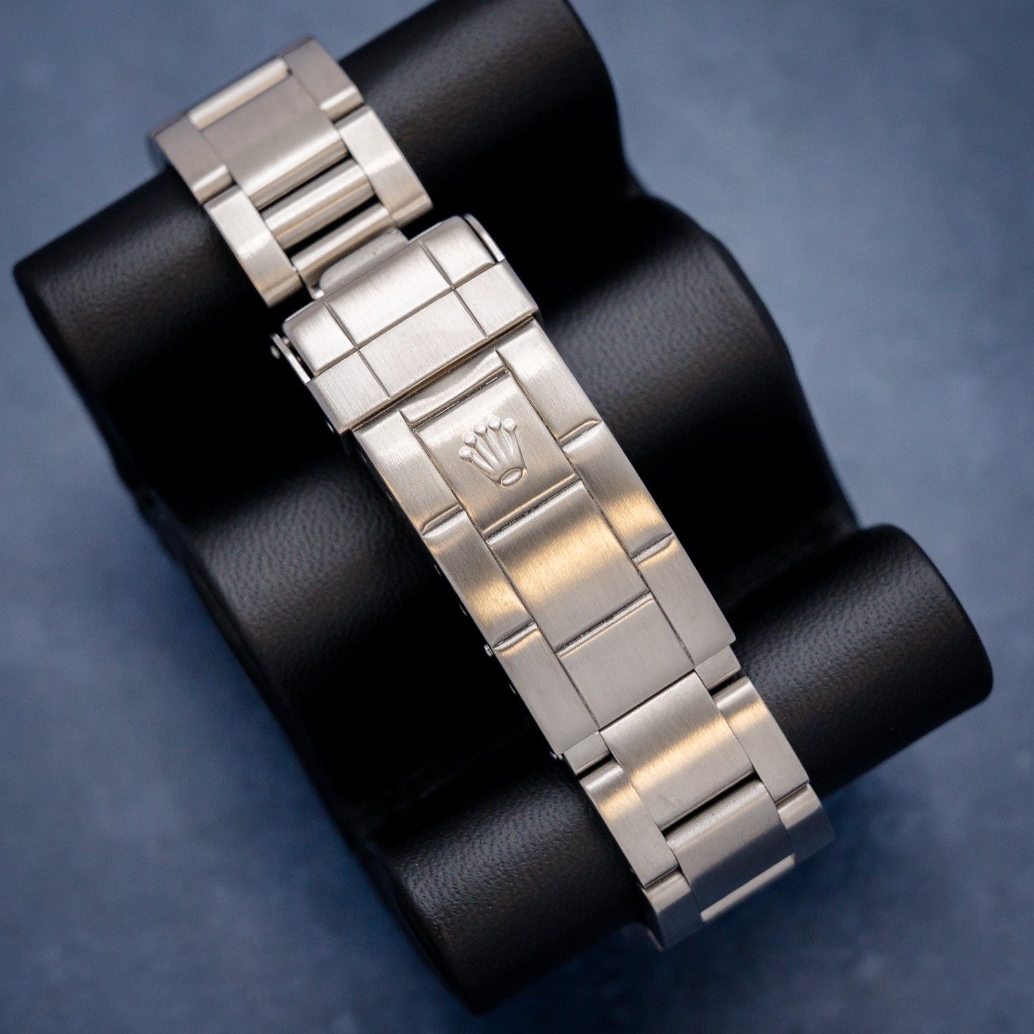 Rolex Submariner Date 40MM (16610) Steel Black Bezel - A Serial 1999 Production - Watch & Box